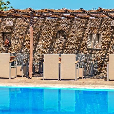Amfitrion Hotel Vári Exteriér fotografie