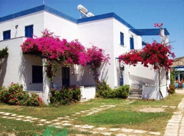 Amfitrion Hotel Vári Exteriér fotografie
