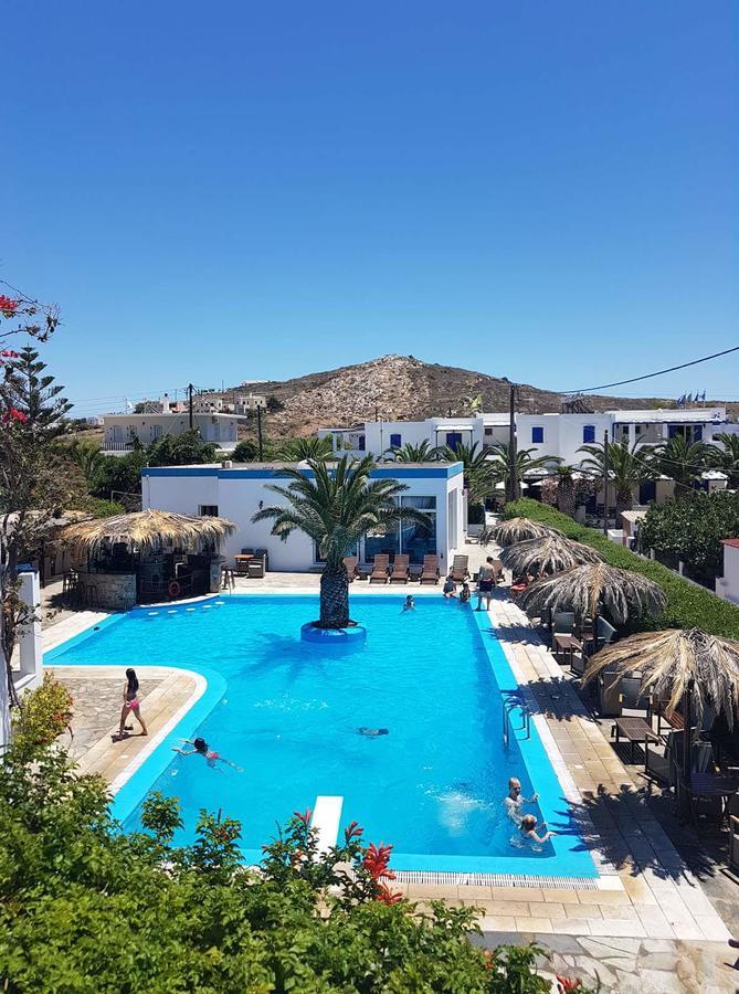 Amfitrion Hotel Vári Exteriér fotografie